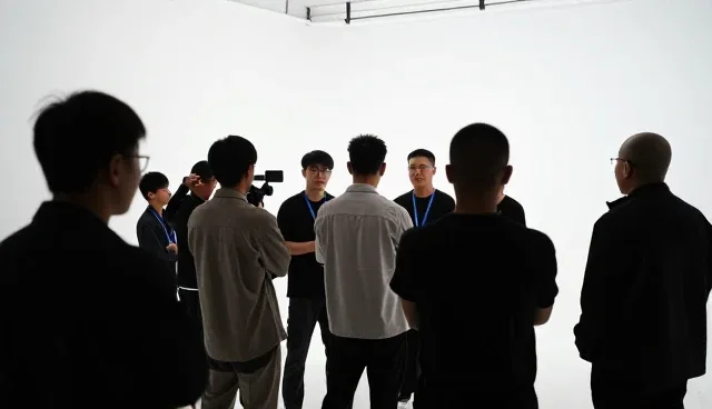 平面设计:影视策划中的技术支持分析